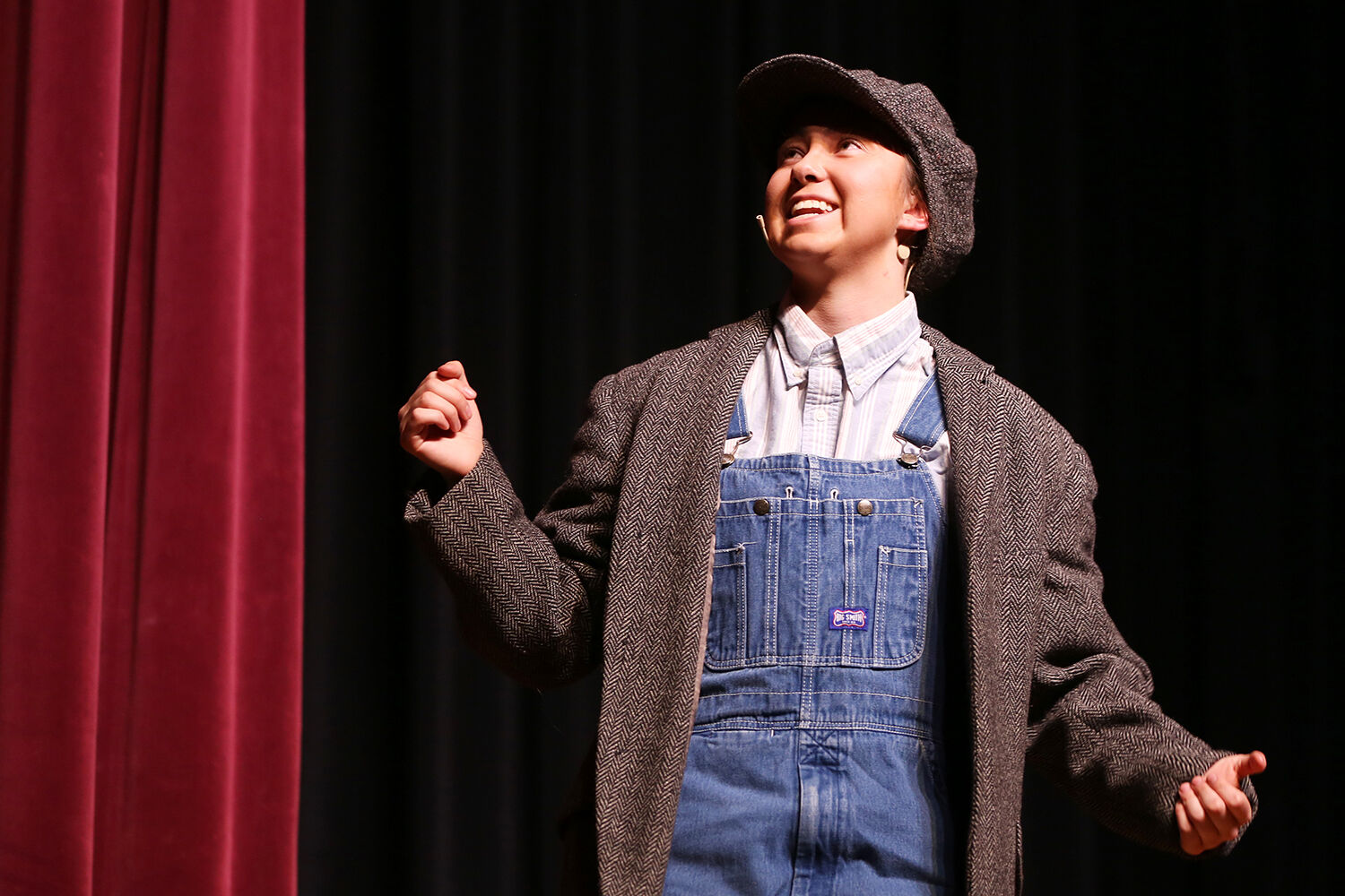 Clarence Odbody, portrayed by Vivyan Gripp, looks up to the sky